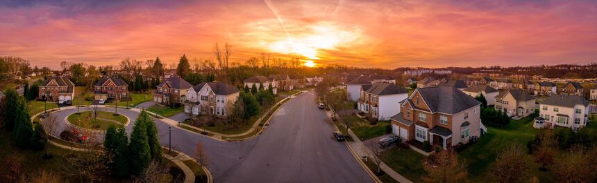 Friendly and secure neighborhood